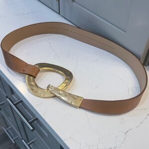 Coldwater Creek leather belt/metal closure-sz M